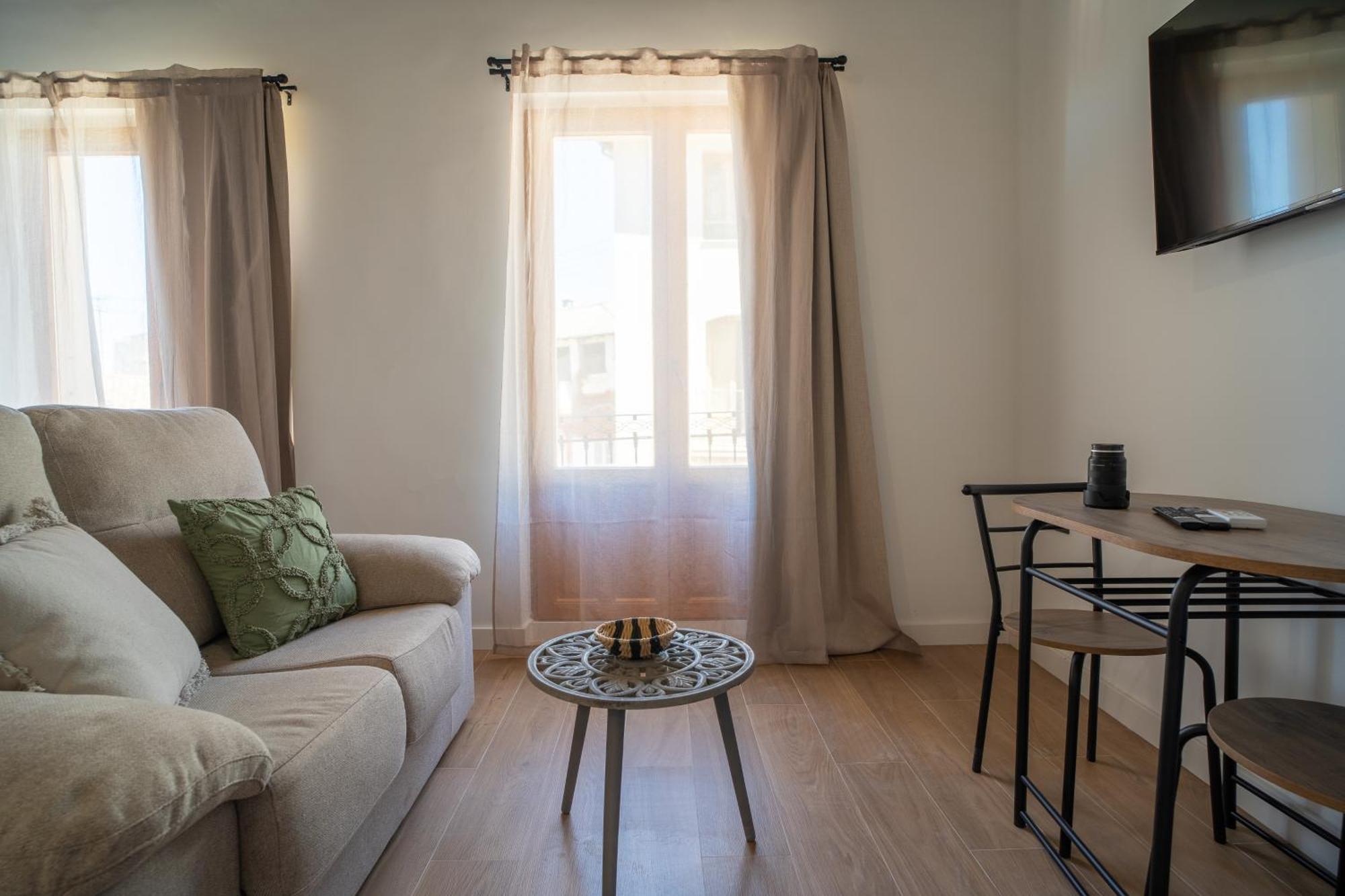גרנדה Apartamentos Gomerez 30 מראה חיצוני תמונה